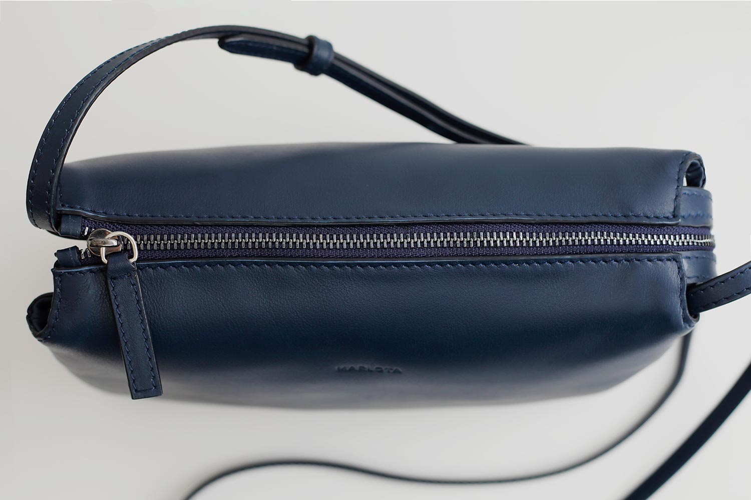 SHOULDER BAG, TRIFUELLE, IN NAVY LEATHER