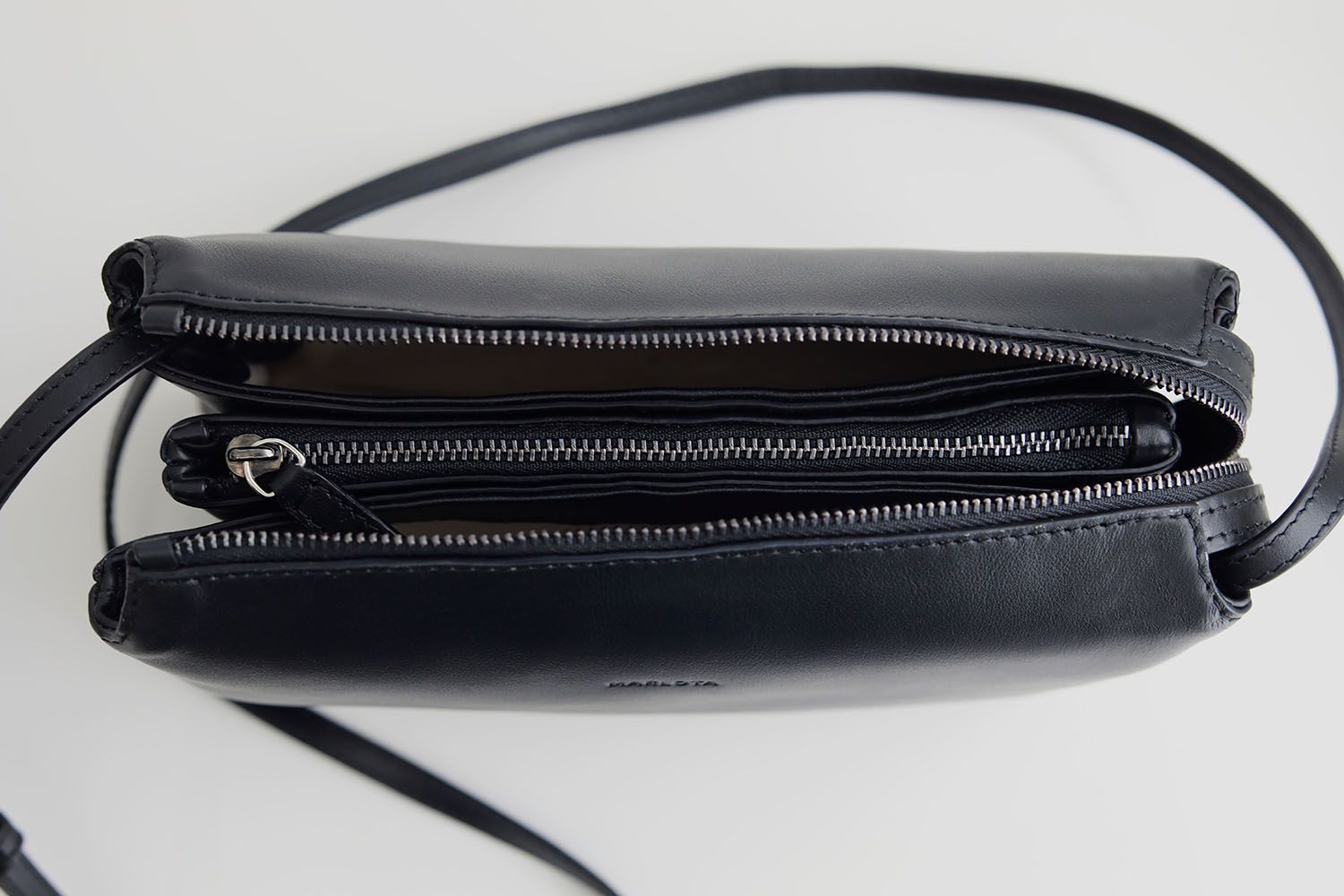 SHOULDER BAG, TRIFUELLE, IN BLACK LEATHER