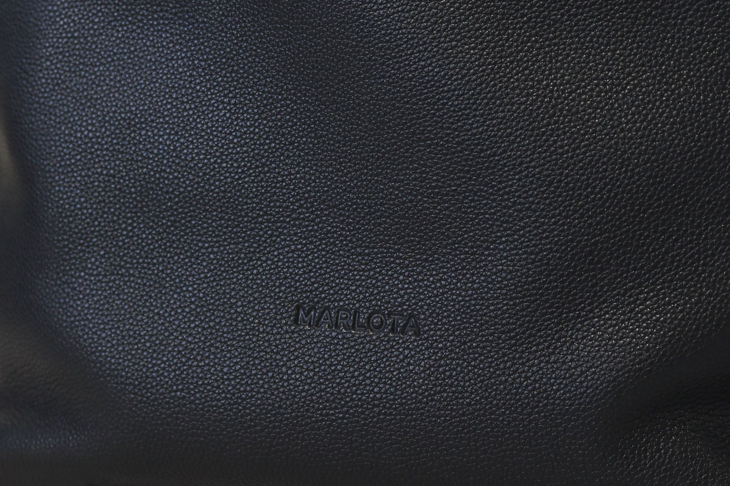 BLACK TEXTURED LEATHER TOTE BAG