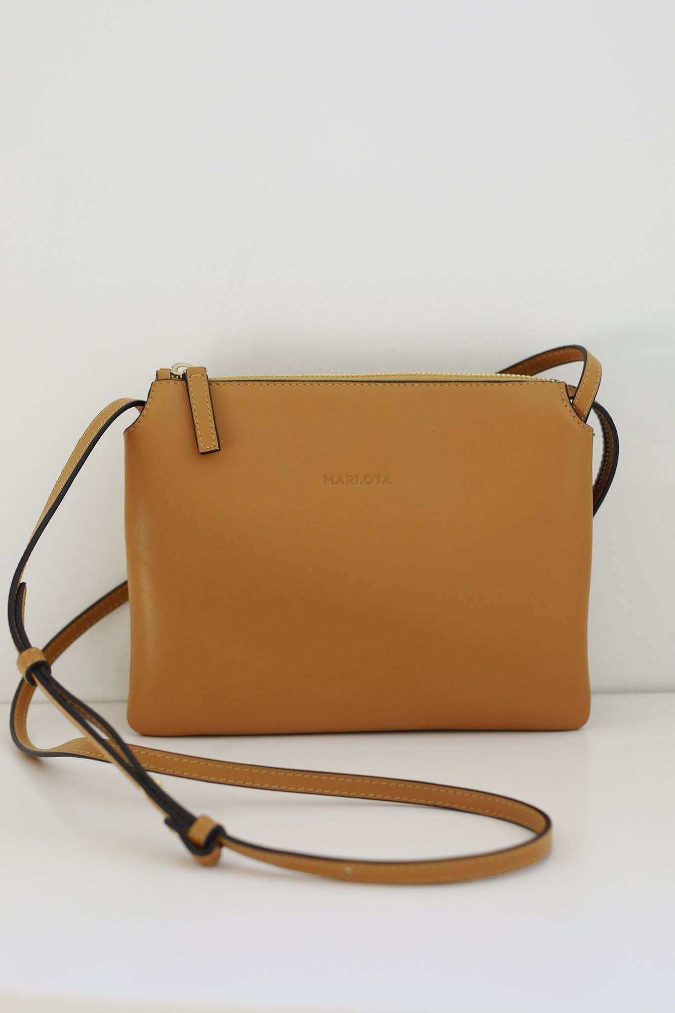 OCHER LEATHER SHOULDER BAG