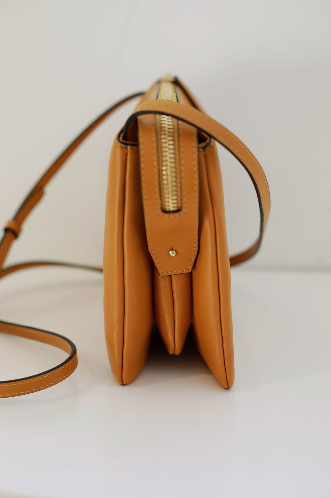 OCHER LEATHER SHOULDER BAG