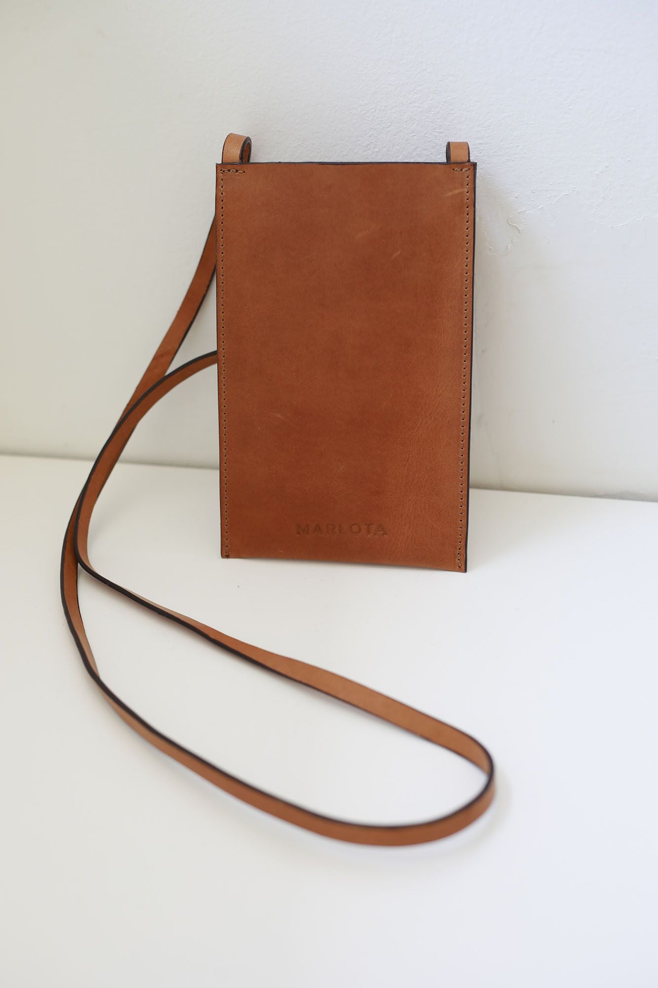 LEATHER MOBILE BAG 