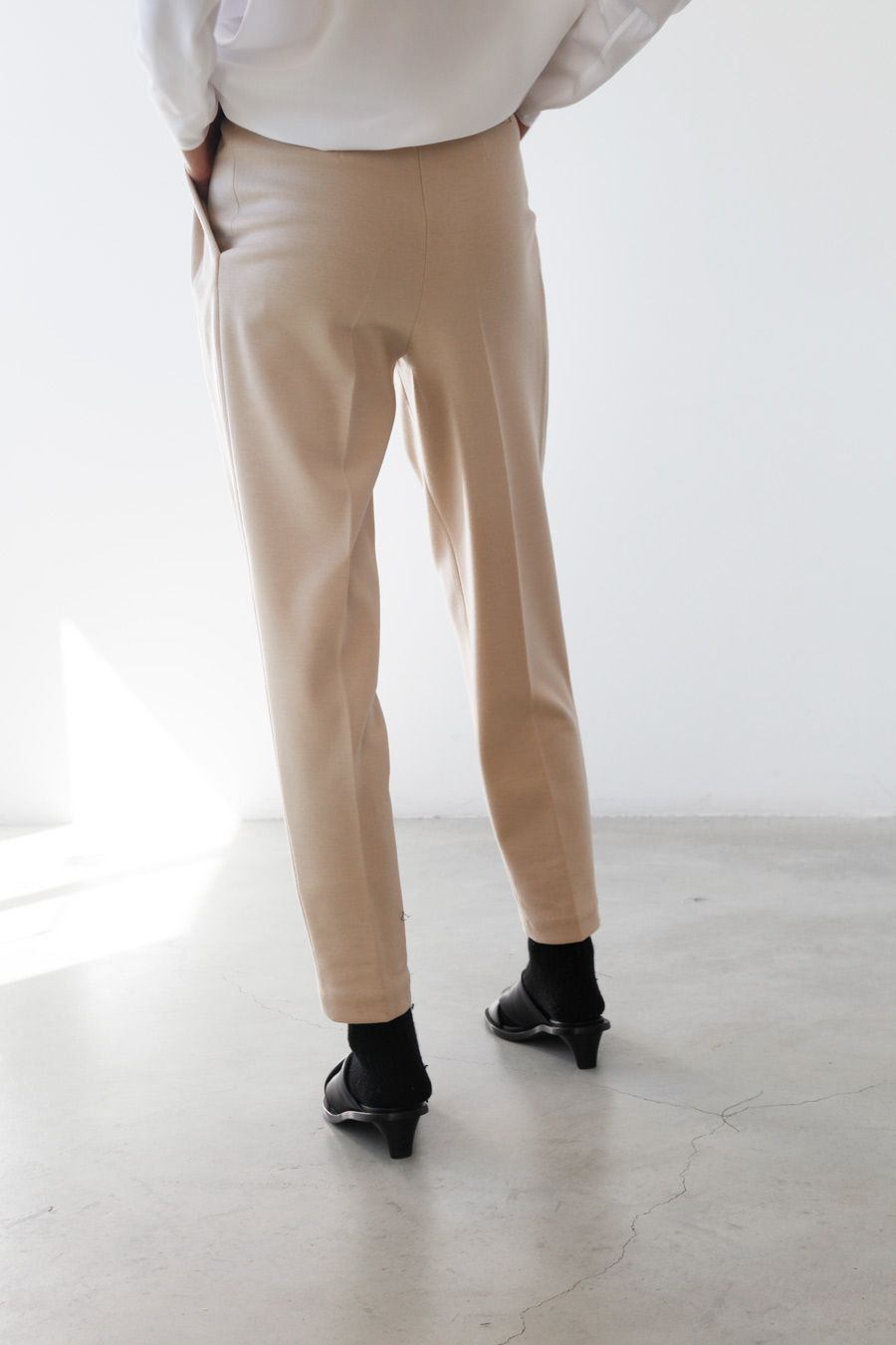 BEIGE WOOL KNIT PANTS