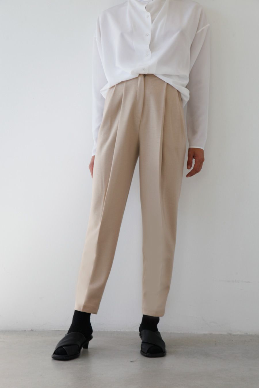 BEIGE WOOL KNIT PANTS