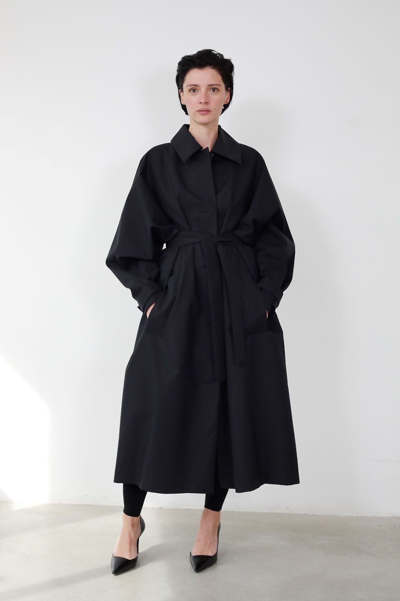 OVERSIZED BLACK COTTON RANGLAN SLEEVE COAT